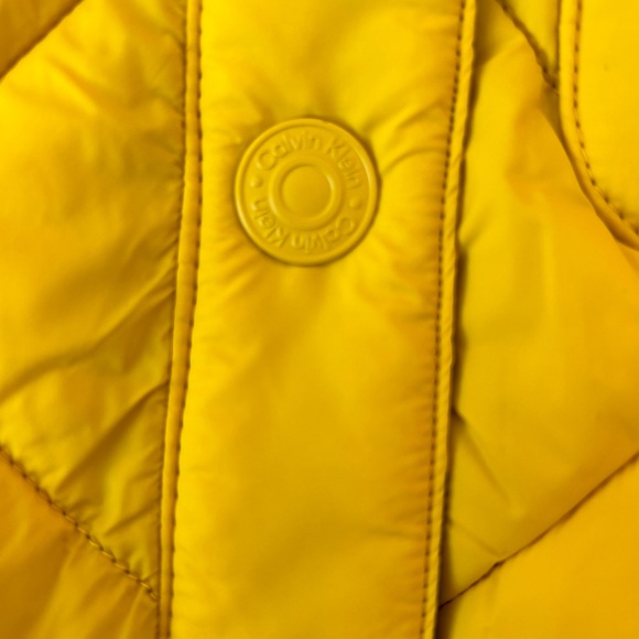 Calvin Klein Yellow Quilted Jacket with Green Corduroy Collar, Size: XS - Picture 5 of 8